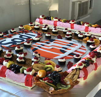 Incroyable gâteau avec le logo SODI